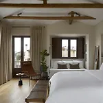 בית הארחה The Storyteller Boutique House 4*