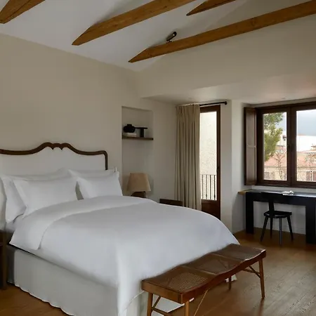 The Storyteller Boutique House 4* カランバカ