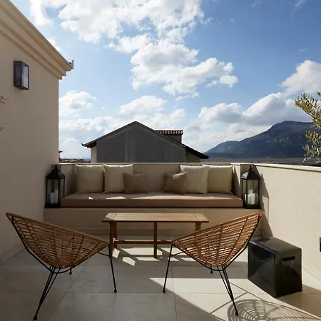 ゲストハウス The Storyteller Boutique House カランバカ