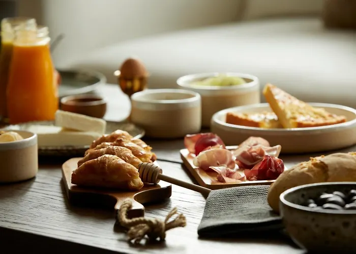 The Storyteller Boutique House Pensión 4*